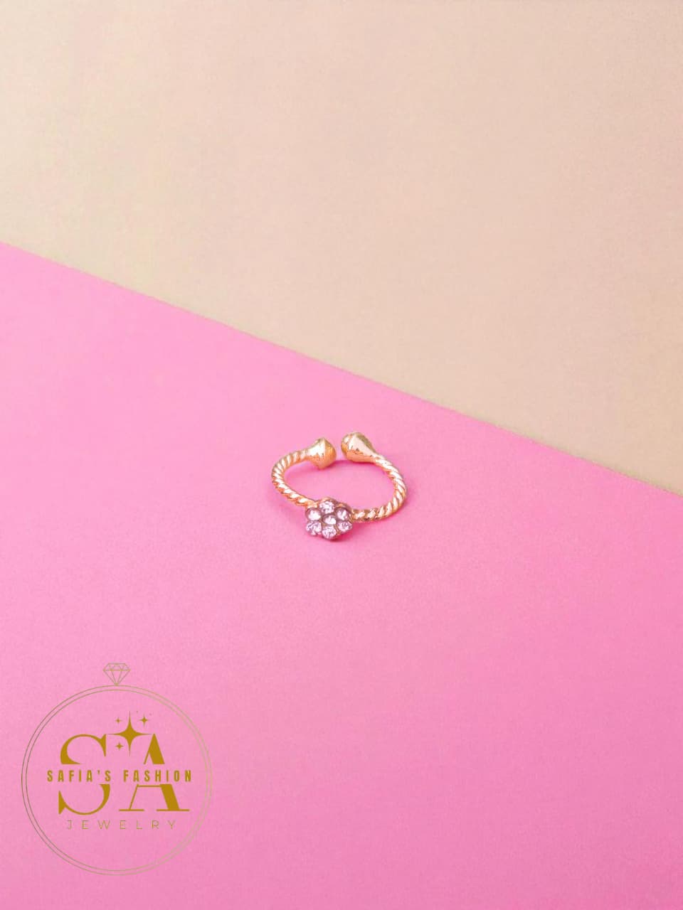 Elegant women’s nose jewelry – small round nathli with diamond stones
